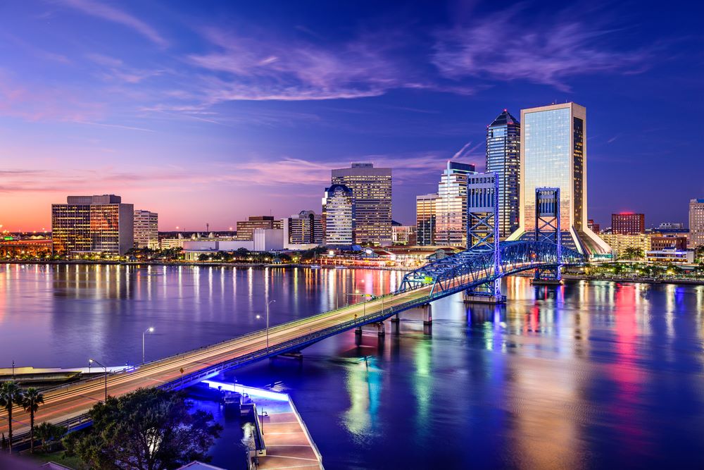 View of Jacksonville, FL during the night time