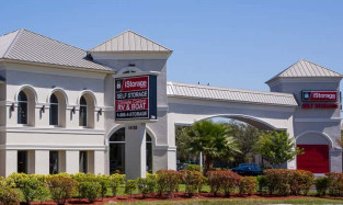 iStorage Fort Myers Main Office Building