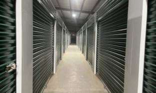 Indoor temperature controlled self storage units with roll up doors in Montgomery, TX on Hwy 105 W